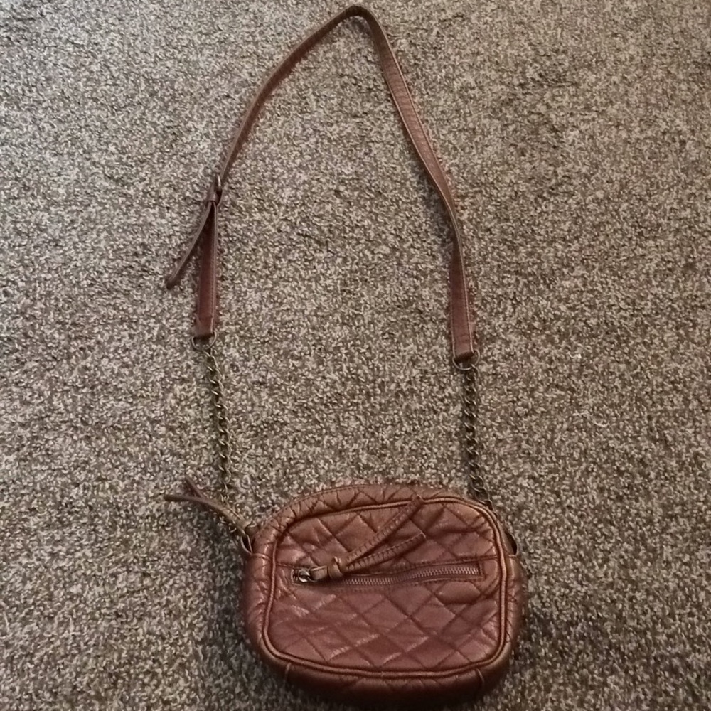 Crossbody purse